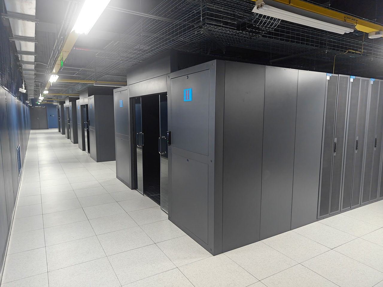 Avantages des salles informatiques modulables