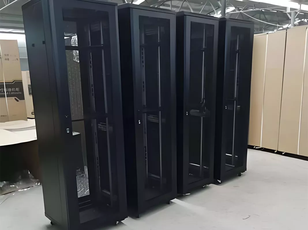 Armoire réseau pour salle informatique